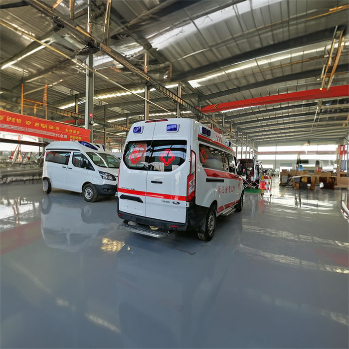 青海红十字医院青海省监狱管理局中心医院租私家救护车转院到山东济宁救护车出租长途得多少钱