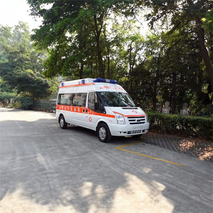 西宁市城东区佳和社区卫生服务站租私家救护车转院到陕西渭南救护车出租一般多少钱一辆