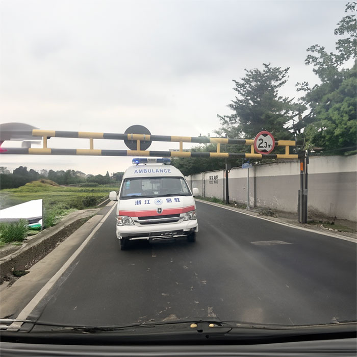 西宁市城北区中医院租私家救护车转院到江苏盐城救护车出租中心电话是多少