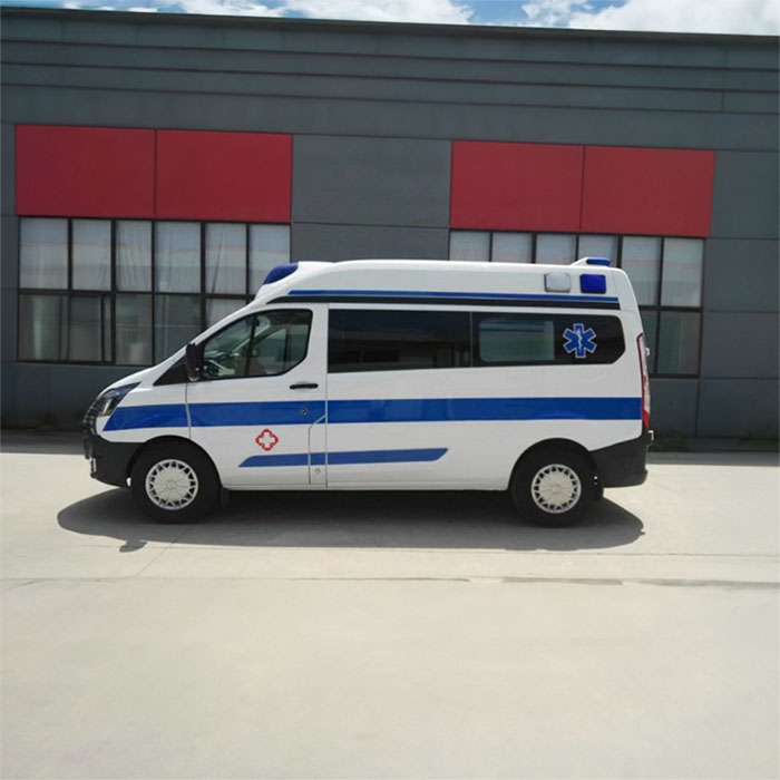 青海省第四人民医院(青海省传染病医院)租用私人救护车到云南曲靖救护车出租长途转院多少钱