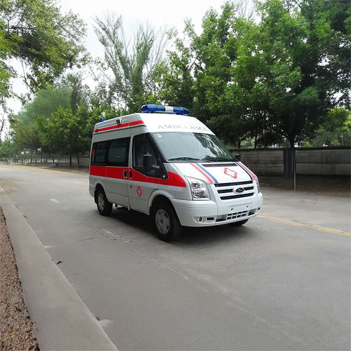 西宁市城东区互助中路社区卫生院租120私人急救车到广西百色救护车出租 多少钱