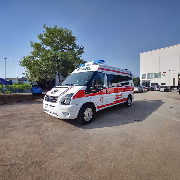 西宁市第二人民医院租赁正规救护车到四川巴中私人救护车出租如何叫