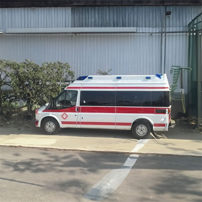 青海省康复医院租赁私人救护车到安徽黄山急救救护车出租费用多少