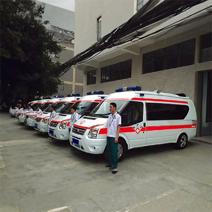 西宁市城北区中医院私人救护车出租到内蒙古呼伦贝尔出租转院救护车多少钱