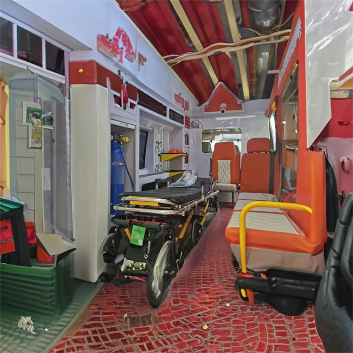 中国人民医院第四医院租赁正规救护车到广东清远救护车出租需要多少钱