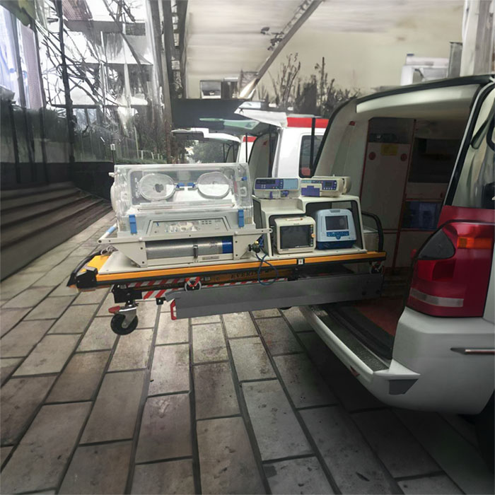 青海省妇产儿童医院租用私人救护车护送到湖南株洲救护车出租 多少钱一辆