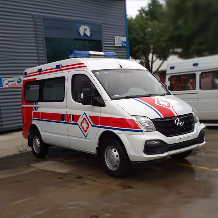 青海省精神卫生防治院租私家救护车转院到海南临高县救护车出租的价格是多少