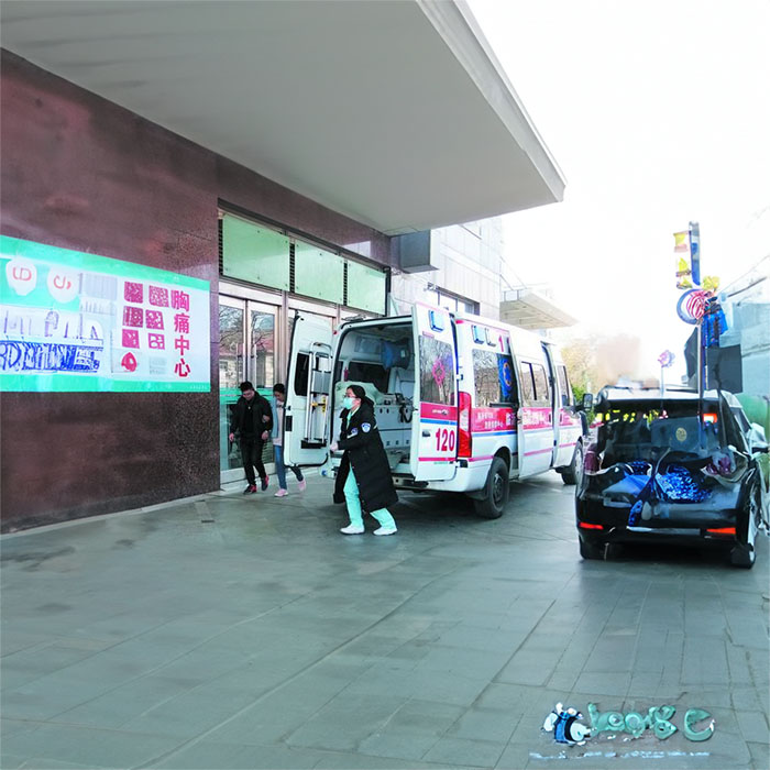 青海西宁众友健康医疗医院预约私人救护车租赁到黑龙江齐齐哈尔医院救护车出租是多少钱一公里