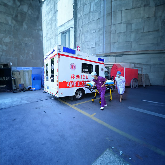 青海省第四人民医院(青海省传染病医院)租用私人救护车护送到甘肃平凉救护车出租转院多少钱