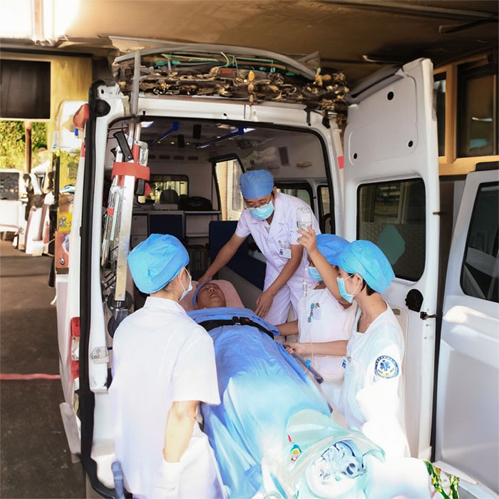 湟中县田家寨镇下营二村卫生室租赁私家救护车转院到内蒙古巴彦淖尔急救救护车出租费用多少