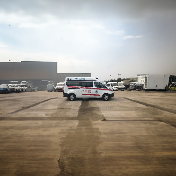 西宁市第三人民医院租私人救护车到安徽阜阳私人救护车出租哪里找