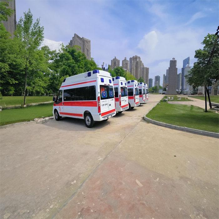 青海省妇产儿童医院租用私人救护车到广东梅州救护车出租一般多少钱租用