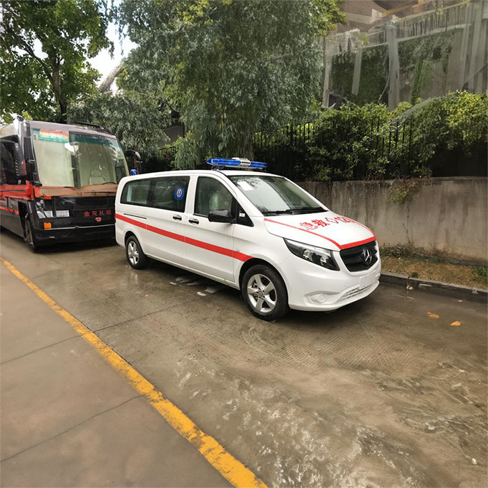 青海省心血管病专科医院租用私人救护车护送到四川泸州哪里有长短途救护车出租