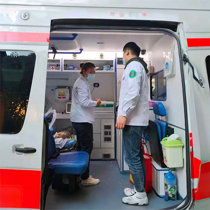 西宁市城东区学院社区卫生服务站预约私人救护车转运到贵州毕节哪里有救护车出租电话多少