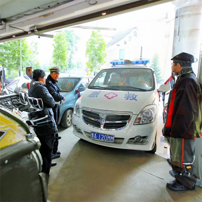 西宁润华皮肤病医院租用私人救护车护送到安徽合肥出租救护车一般多少钱