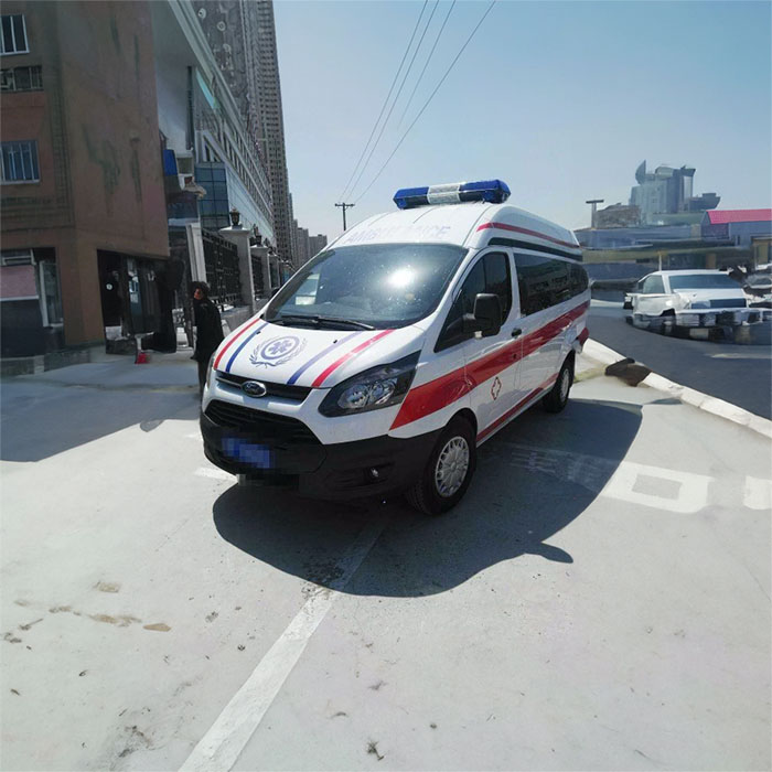 青海省心血管病专科医院租救护车护送到山东青岛出租120救护车多少钱一公里