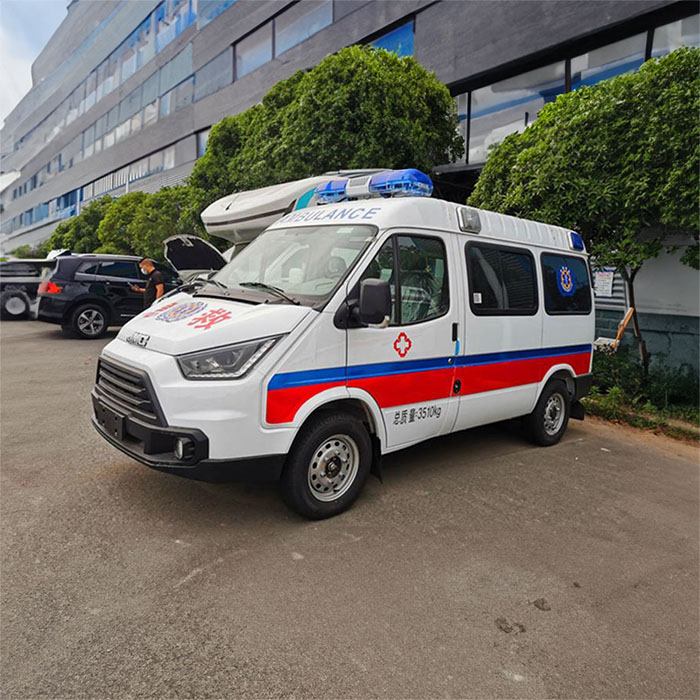 中国人民青海医院租赁私家救护车转院到江西赣州转院救护车出租要多少钱