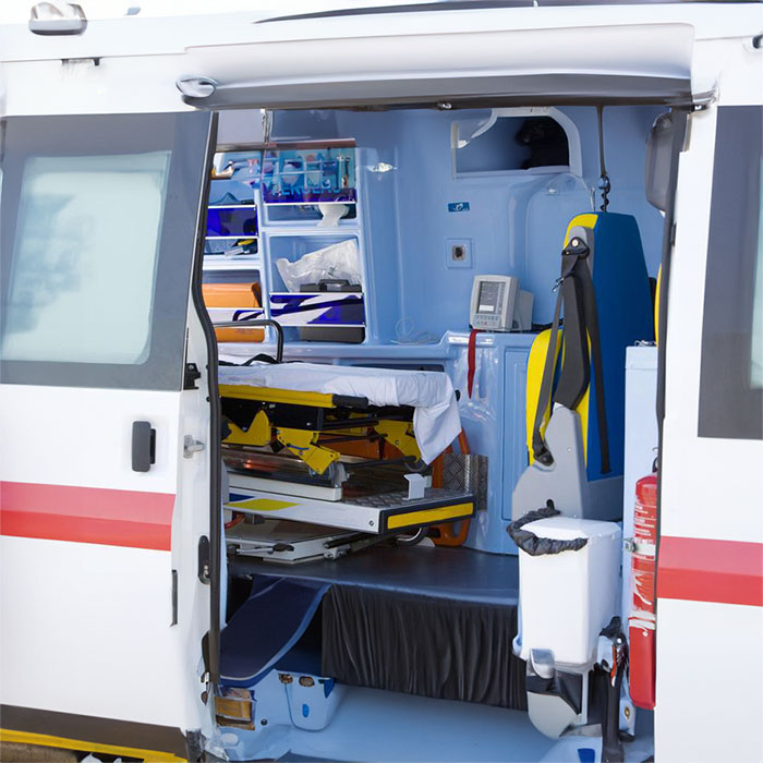 青海省西宁妇幼保健院出租急救车护送到河南郑州救护车出租电话多少