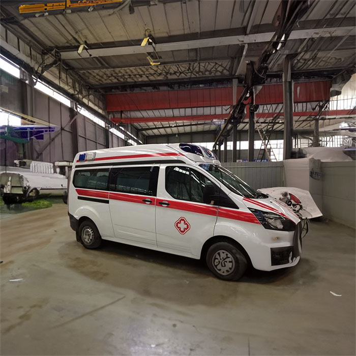 青海省西宁传染病专科医院租救护车护送到山东东营哪里120救护车出租