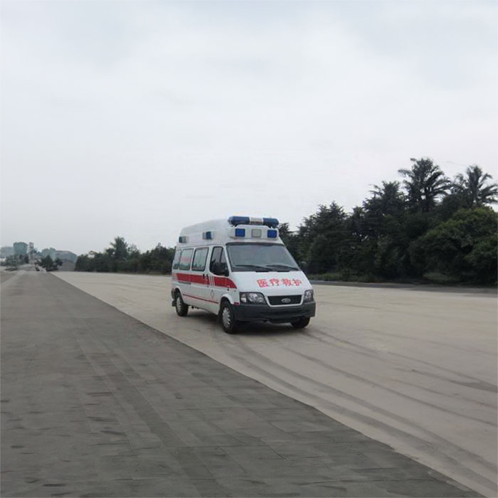 青海红十字医院租赁正规救护车到江西吉安救护车出租一次多少钱