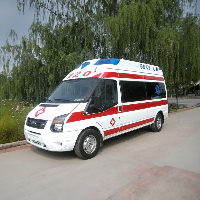 青海省妇女儿童医院租赁正规救护车到新疆乌鲁木齐长途救护车出租哪里的好