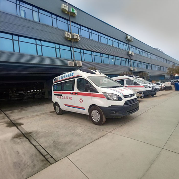 青海省中医院私人救护车租赁到四川甘孜哪里有120救护车出租公司