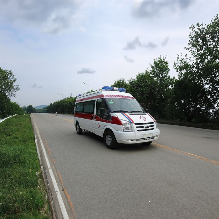 西宁市城东区乐家湾镇卫生院租用私人救护车护送到河北邢台救护车出租公司哪个靠谱