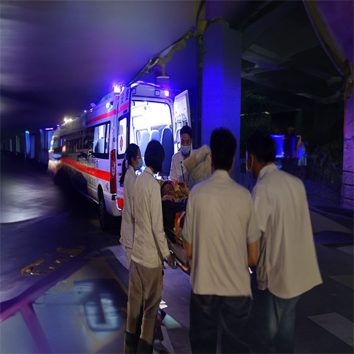 青海省第四人民医院（青海省传染病医院）120私人救护车租赁到广东汕尾救护车出租每公里多少钱