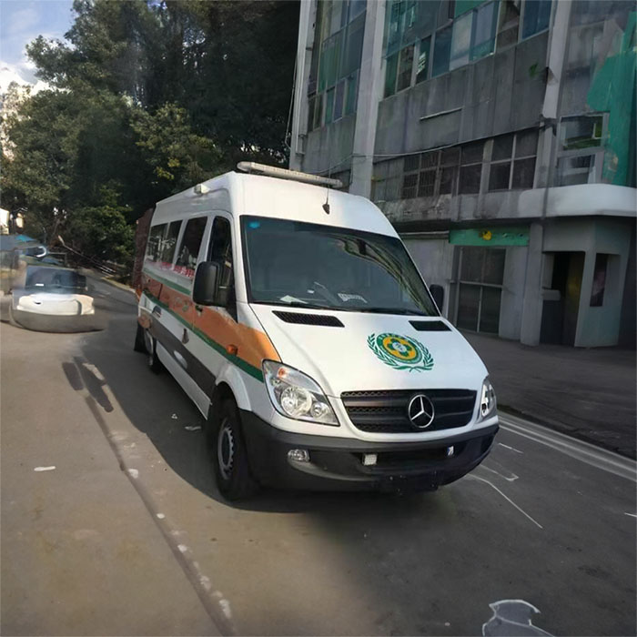 青海红十字医院青海省监狱管理局中心医院租赁私家救护车到内蒙古乌海救护车出租电话电话是多少