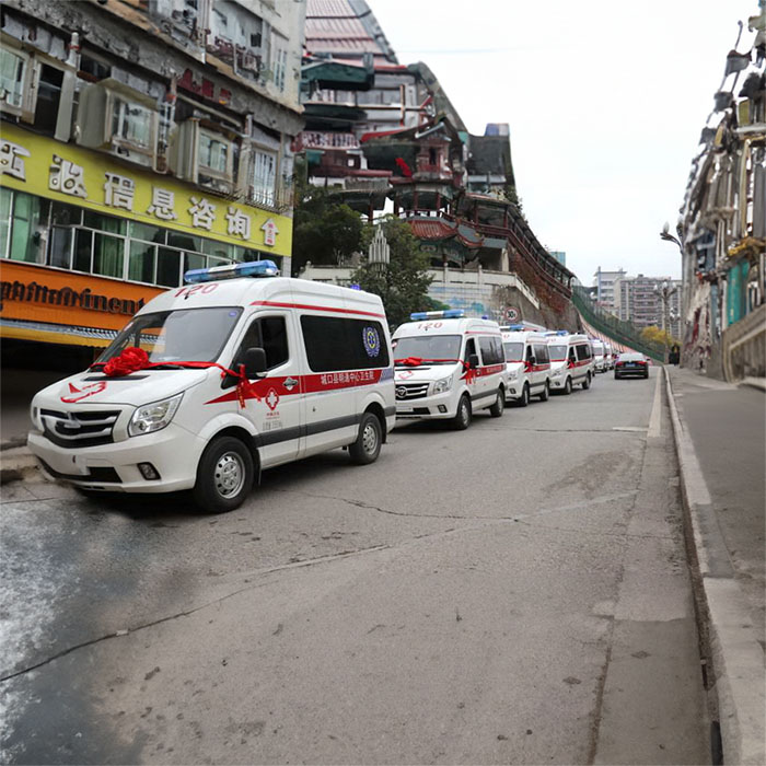 西宁市城北区朝阳社区卫生服务站救护车出租到宁夏中卫救护车出租多少钱