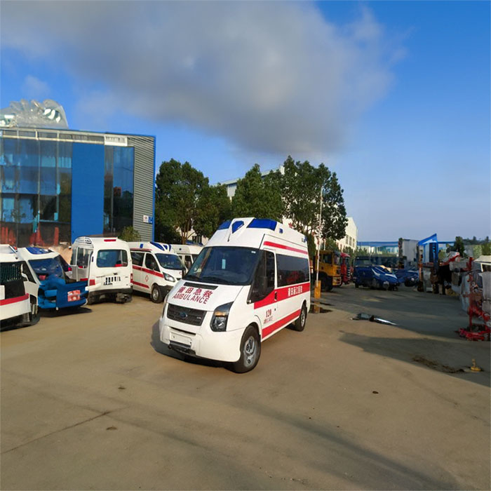 青海省中医院出租急救车护送到云南玉溪哪里有私家救护车出租