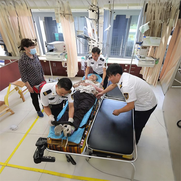 西宁市城中跨省转运救护车收费-救护车出租 2023已更新(今日顶置)