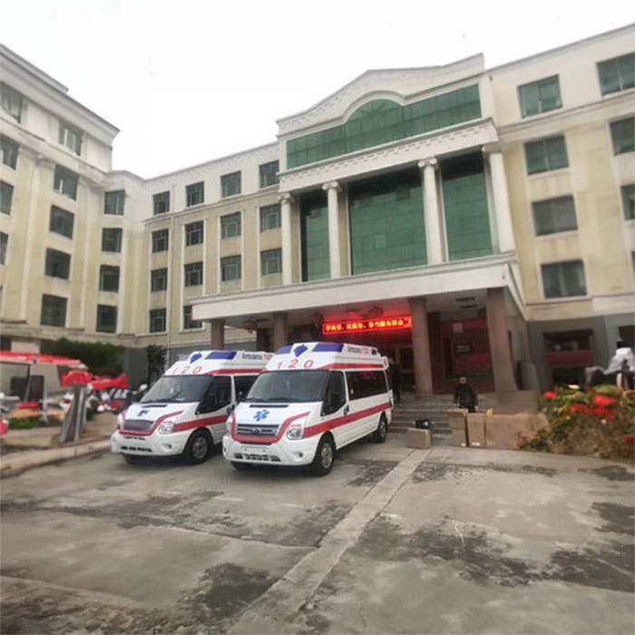 西宁市城东区东关大街社区卫生院租赁私人救护车转运到河北承德救护车出租 电话是多少钱