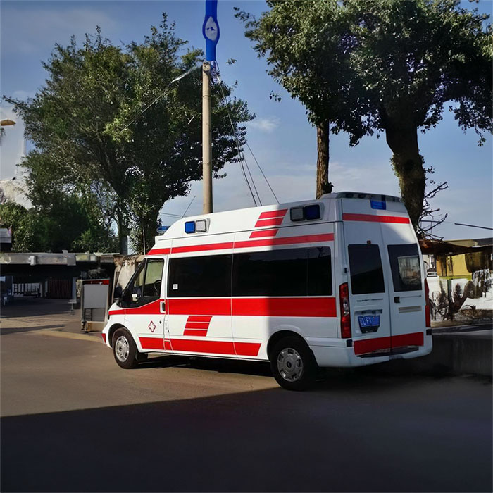 青海省第四人民医院租赁私人救护车到新疆昌吉哪里出租救护车的