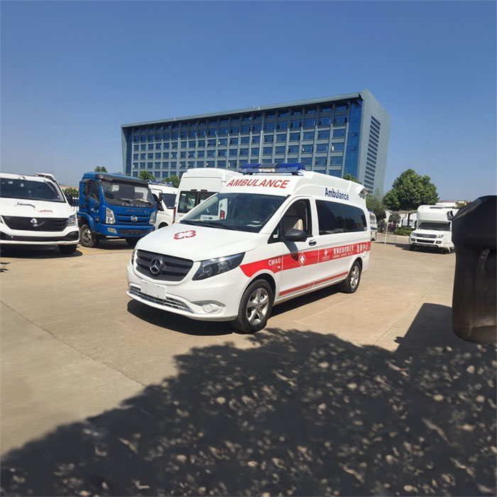 青海省心脑血管病专科医院租私人救护车转院到福建宁德救护车出租车多少钱一公里