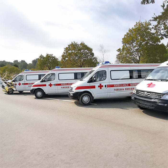 青海红十字医院租私家救护车转院到四川内江哪里有出租救护车的