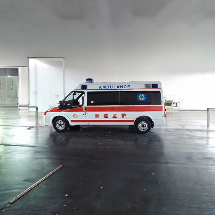 青海西宁红十字医院租私家救护车转院到甘肃兰州转院救护车出租要多少钱