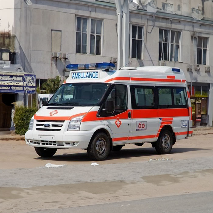 青海大学附属医院救护车出租到吉林松原救护车出租价格大概多少钱一公里