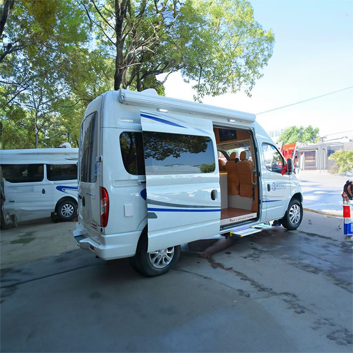 青海红十字医院青海省监狱管理局中心医院私人救护车出租到海南海口救护车辆出租哪个好