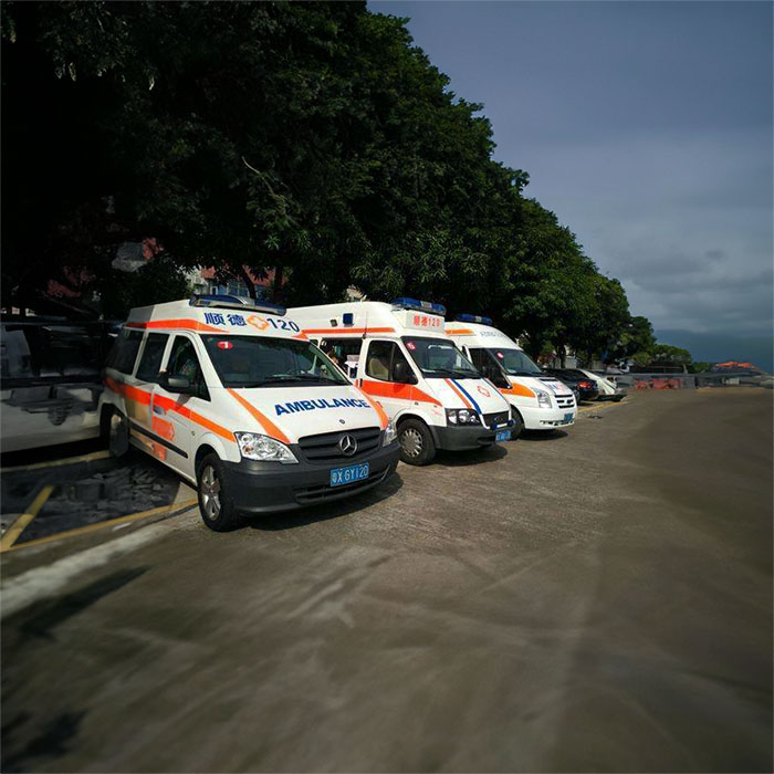 青海省西宁交通医院租私家救护车转院到江西鹰潭长途救护车出租电话多少