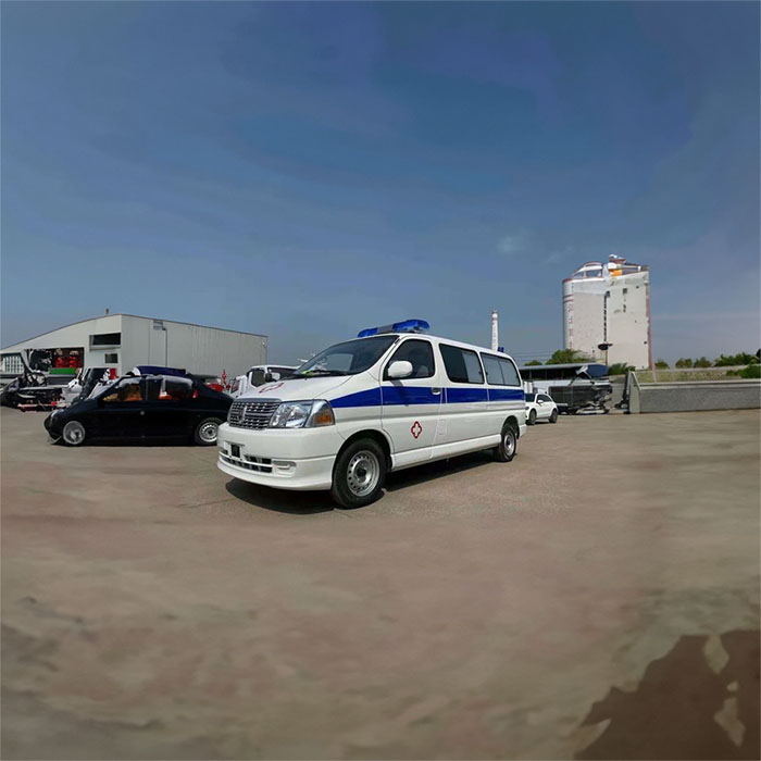 青海省藏医院预约私人救护车转运到四川泸州救护车出租租赁多少钱