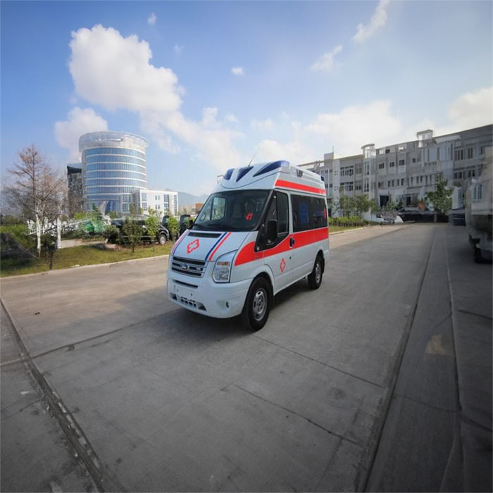 西宁市城中区沈家寨中心卫生院预约私人救护车租赁到内蒙古呼和浩特救护车出租一般多少钱租赁