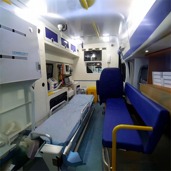 青海省心血管病专科医院租赁私家救护车到西藏林芝救护车出租 多少钱一辆