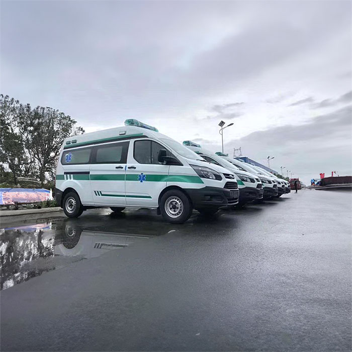 西宁城西区文景街西社区卫生院租赁私人救护车转运到山东济宁救护车租赁多少钱出租公司