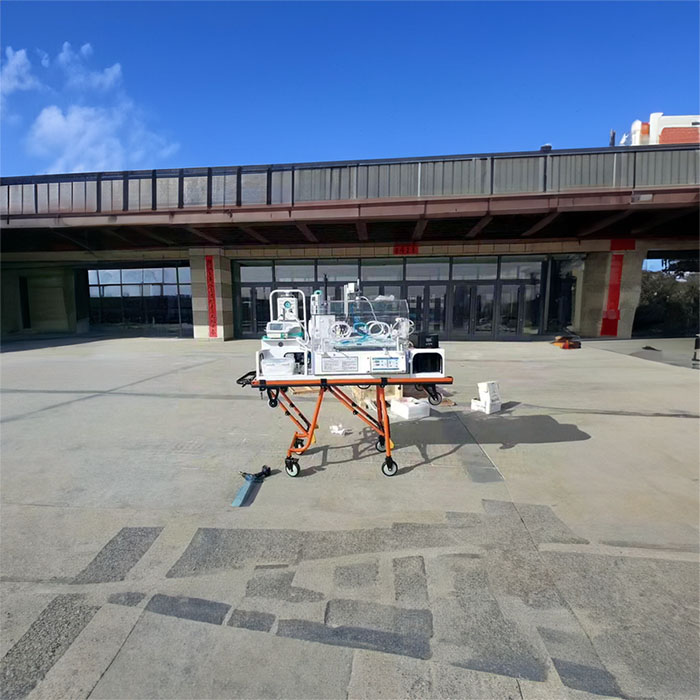 青大附院私人救护车出租到云南玉溪哪里有出租救护车的