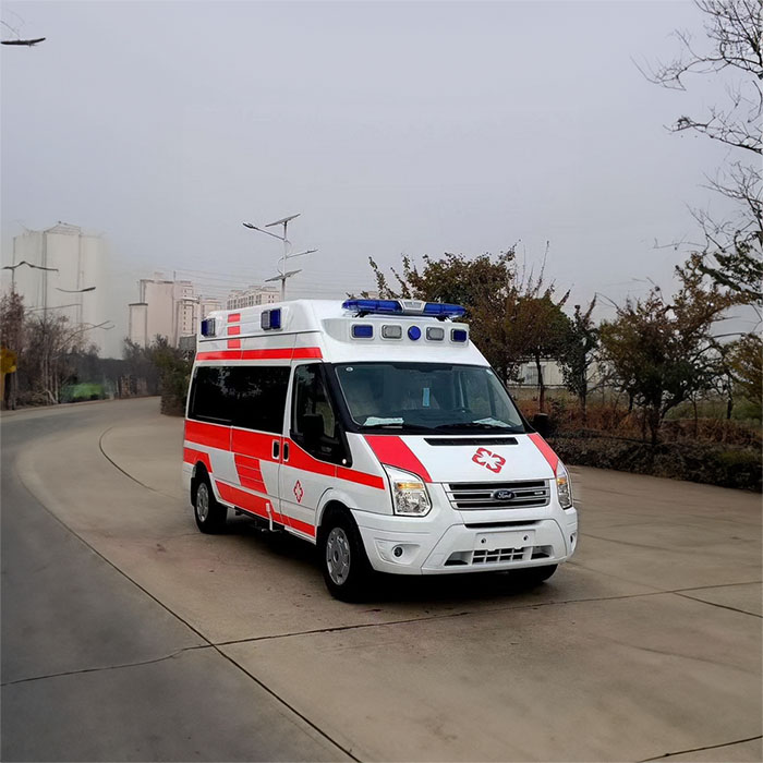 西宁市城东区中庄社区卫生服务站预约私人救护车租赁到西藏那曲救护车如何出租