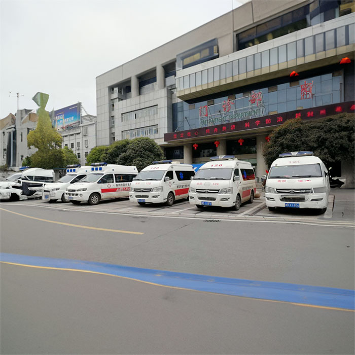 青海红十字医院租救护车到河南平顶山私人救护车出租一般多少钱