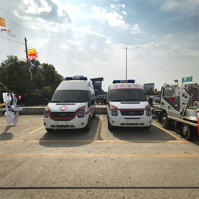 青海省第四人民医院(青海省传染病医院)租赁私家救护车转院到黑龙江伊春出租救护车一般多少钱