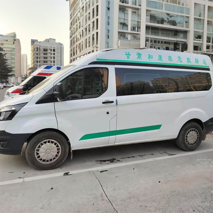 西宁市城中区仓门街社区卫生院租救护车到广东江门出租救护车多少钱