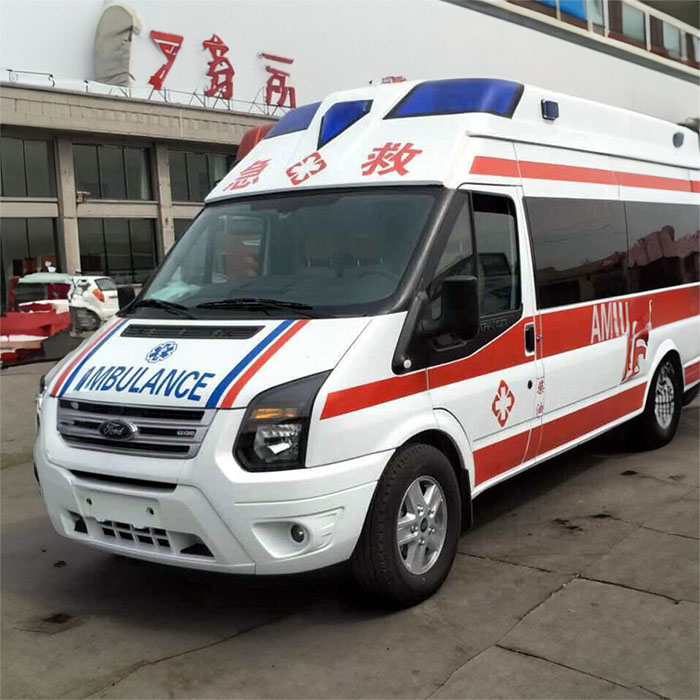 西宁市城东区佳和社区卫生服务站出租急救车护送到云南曲靖救护车出租租赁多少钱